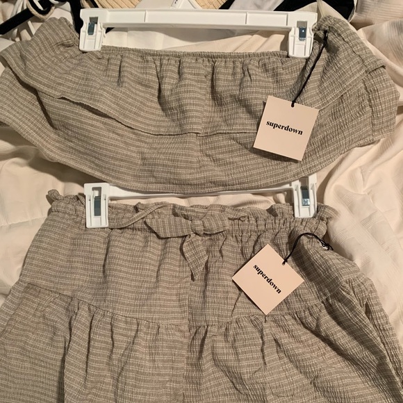 New Superdown Esperanza Short Set in Mauve Medium - Picture 10 of 10